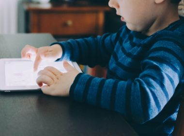Toddlers and screen time – how much is too much?